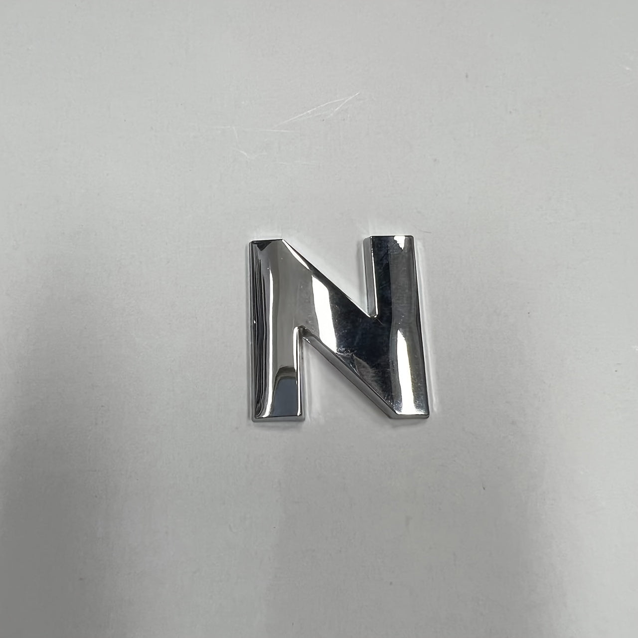 Pegatina para coche con letras y números 3D, emblema dorado y plateado, insignia trasera