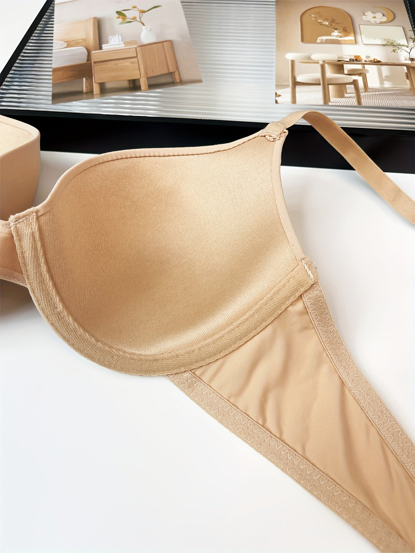 Women’s Seamless Underwire Push Up Bra with Cross Straps and Comfortable Fit