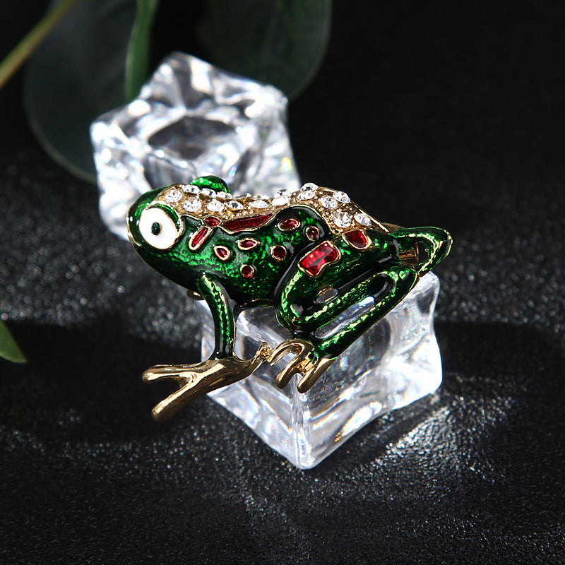 Enamel Frog Brooch Pin Animal-Shaped Crystal Details Unisex Accessory