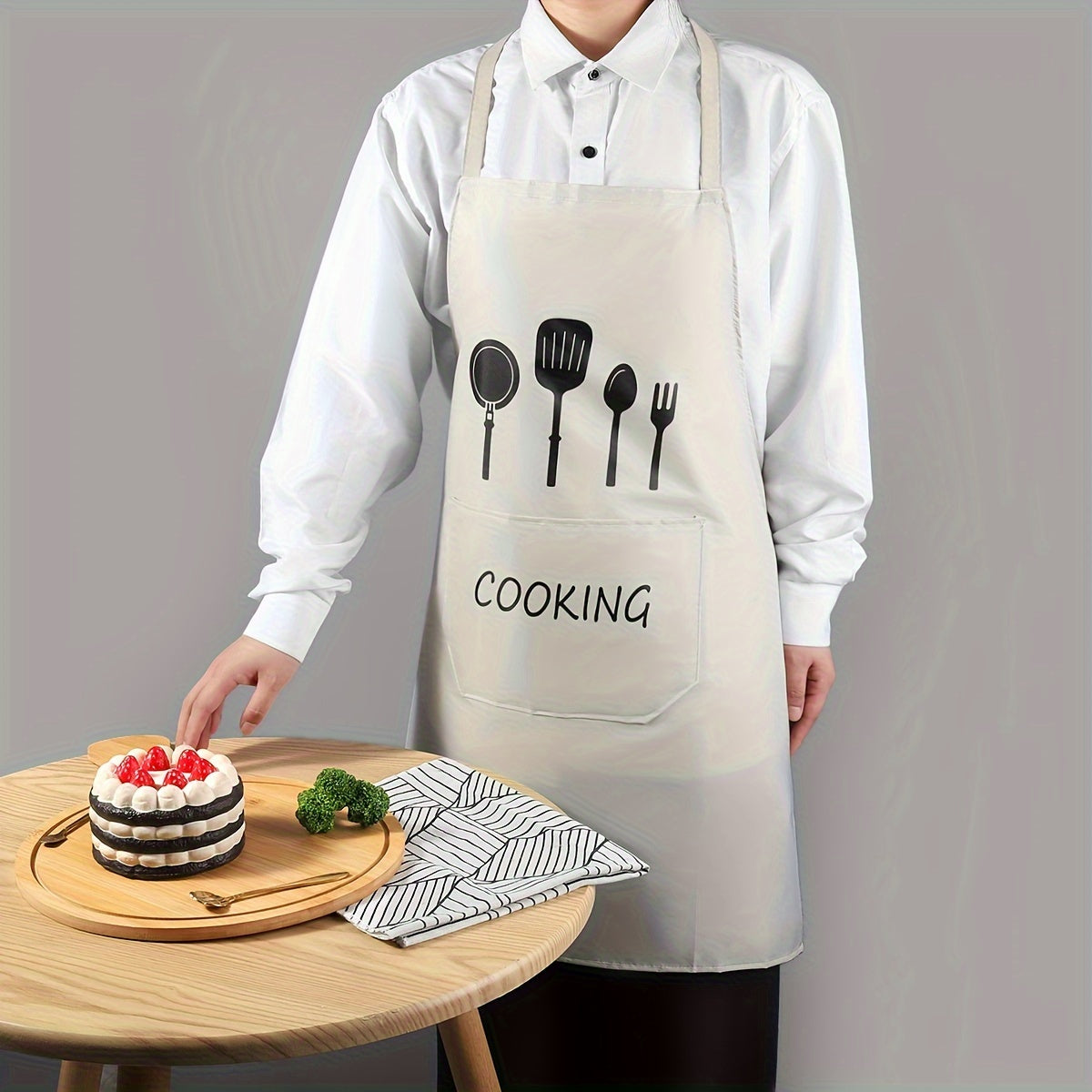 Waterproof Oil-Resistant Chef's Apron with Pockets for Kitchen Protection
