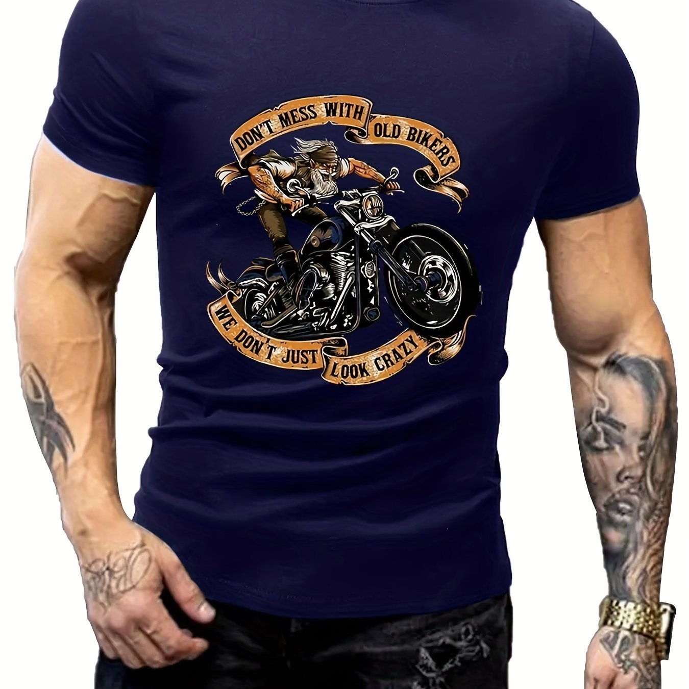 Katta o'lchamdagi erkaklar uchun grafik printli futbolka, yoz uchun mukammal. Elastik qisqa yengli krujka bo'yinli yuqori, katta va baland yigitlar uchun ideal. Zamonaviy va chiroyli kiyim, sovg'alar uchun ajoyib.