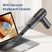 Qo'lga olinadigan simsiz changyutgich, 3KPA so'rish quvvati, qayta zaryadlanadigan litiy batareya, engil va portativ dizayn, yoriq asbobi kiritilgan. Uyda, avtomobilda, uy hayvonlari sochlari, chang uchun foydalanish uchun mos.