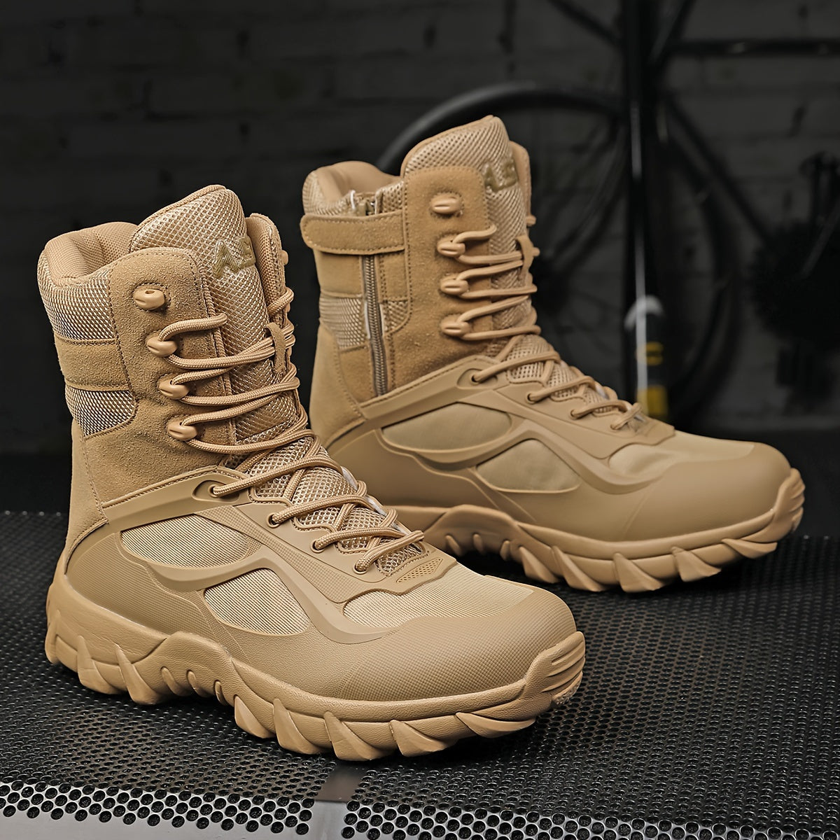 Men's High-Top Hiking Boots Breathable Fabric Non-Slip Soles All-Season