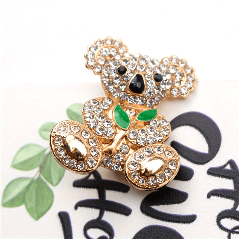 Ayollar uchun hayvonlar broshyasi, rhinestones bilan bezatilgan, yoqimli ayiq dizayni, kristalli bo'yinbog' pin, zargarlik buyumlari