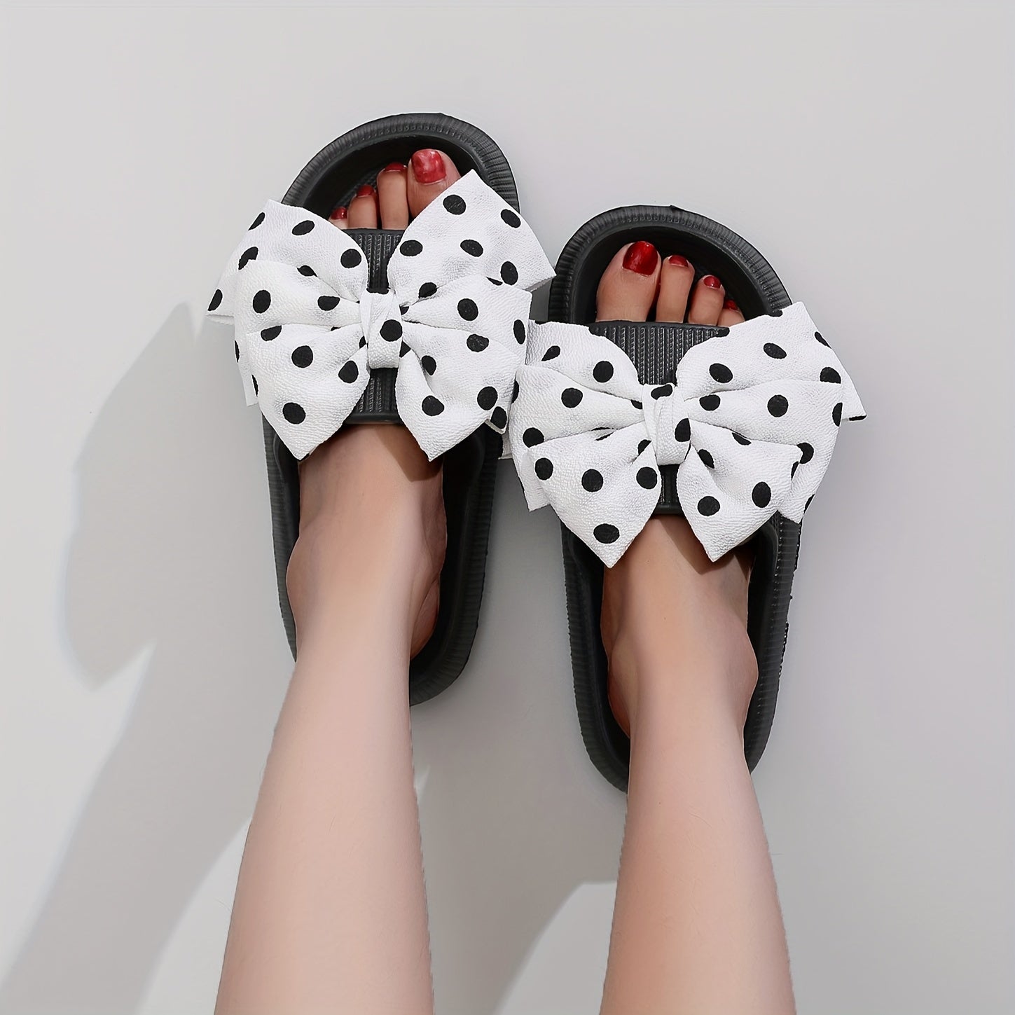 Ayollar uchun ochiq-toe yozgi plyaj shlyapasi bilan bowli slip-on sandallari apelsin