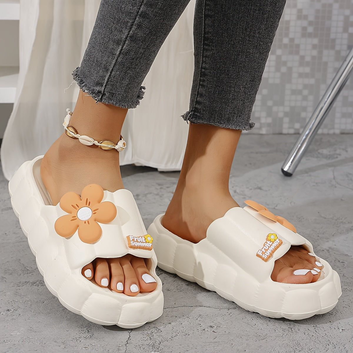 Women Large Summer Sunflower Decorative Indoor Outdoor Sandals