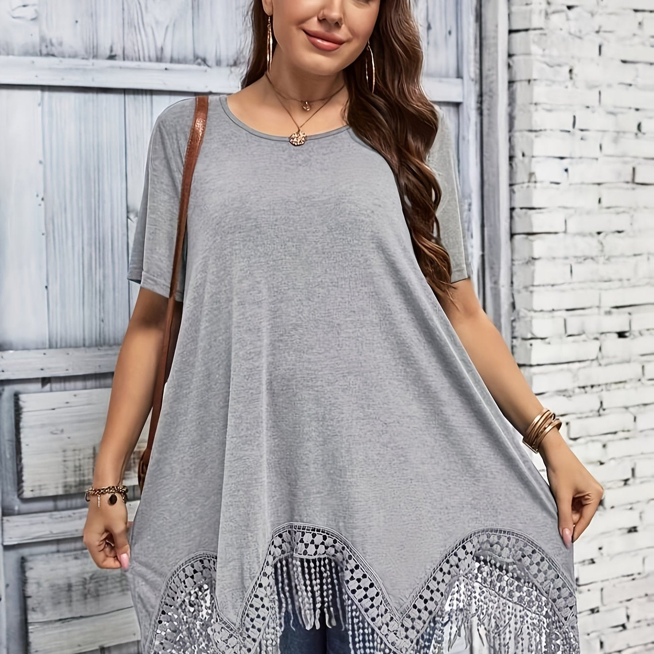 Plus Size Women's Short Sleeve T-Shirt with Fringe Hem Black Relaxed Fit
