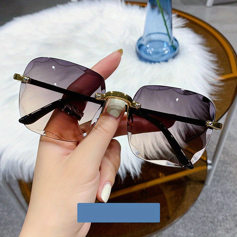 Square Rimless Fashion Sunglasses for Women and Men with Gradient Sun Shades