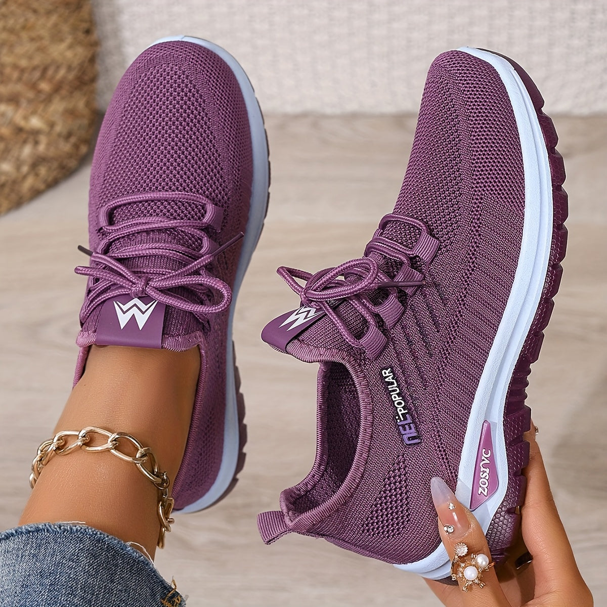 Women's White Plus Size Casual Sneakers Breathable Fabric Comfort Lace-Up