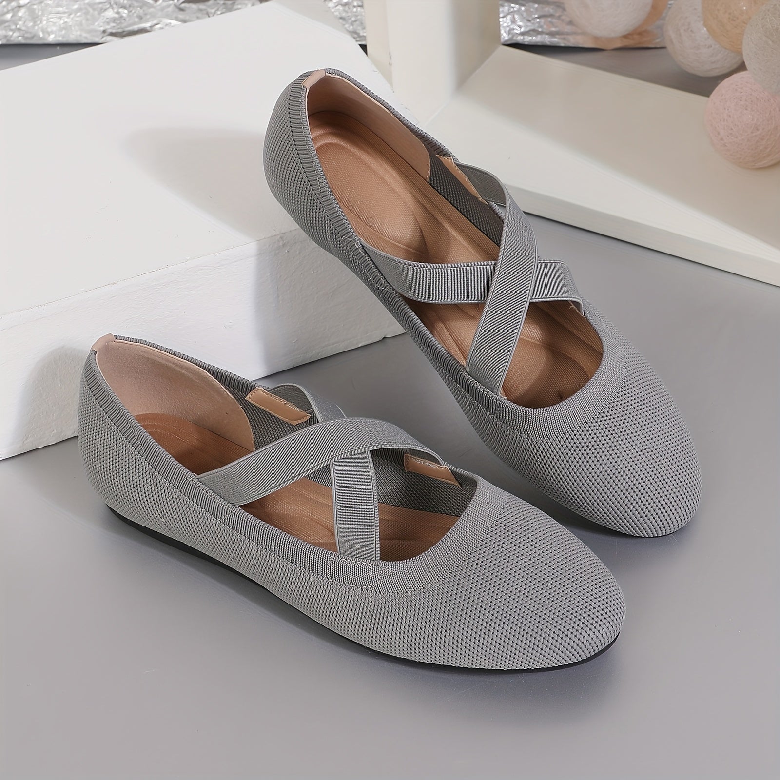 Women's Lightweight Slip-On Flats Breathable Fabric All-Season Casual Formal