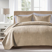 3-Piece Ultrasonic Embossed Polyester Bedspread Set with Quilt and Pillowcases for Modern Bedroom Decor