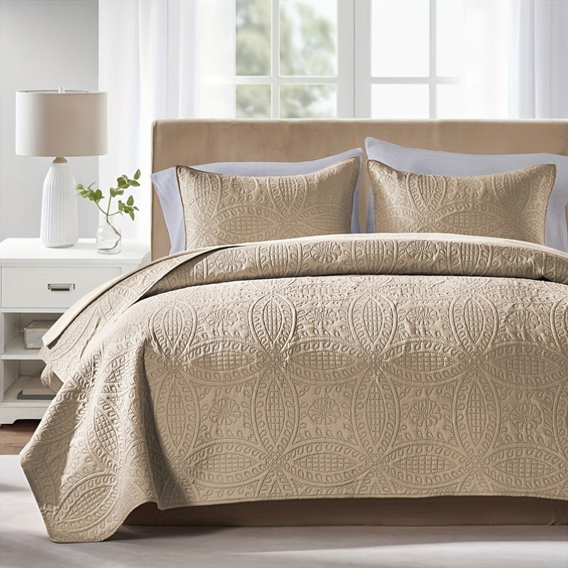 3-Piece Ultrasonic Embossed Polyester Bedspread Set with Quilt and Pillowcases for Modern Bedroom Decor
