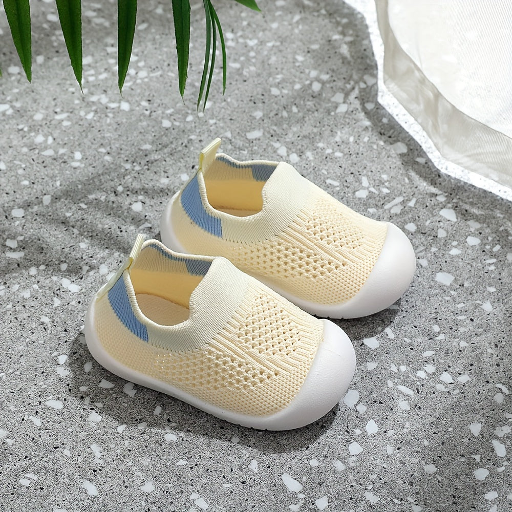 Infant Toddler Knitted Fabric Soft Sole Walking Shoes with Slip-On Style