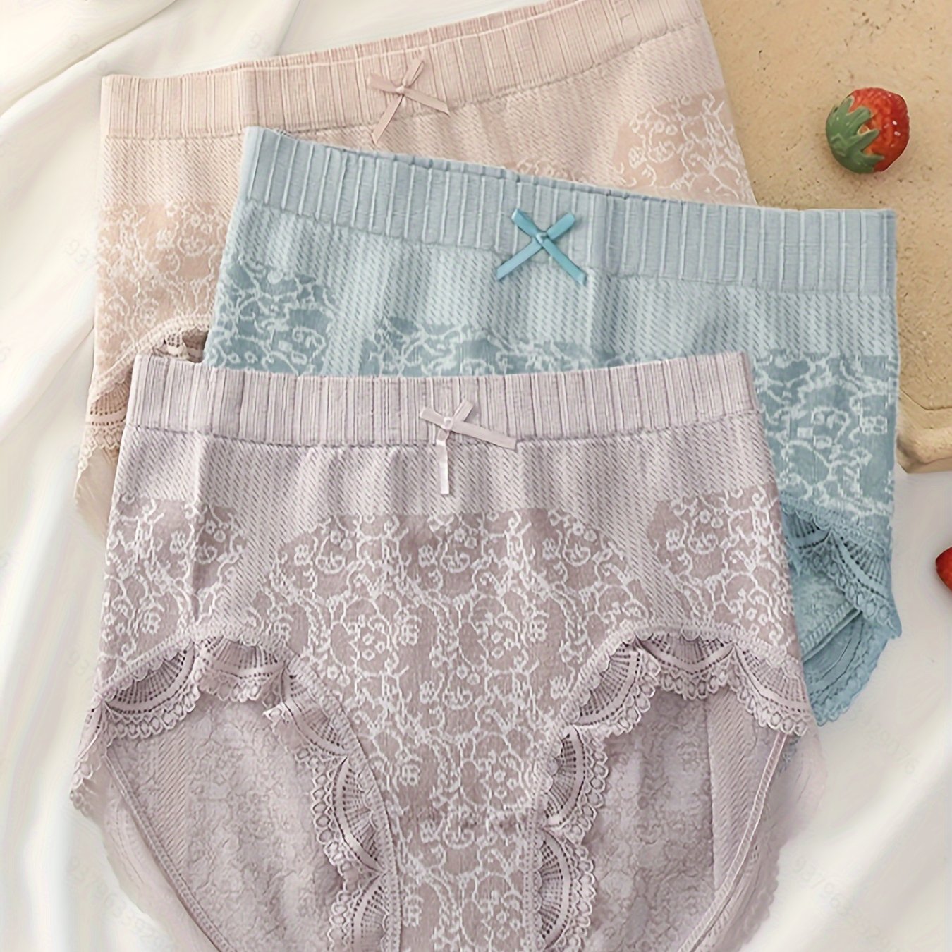 Women's Breathable Colorblock Floral Lace Briefs 3-Pack