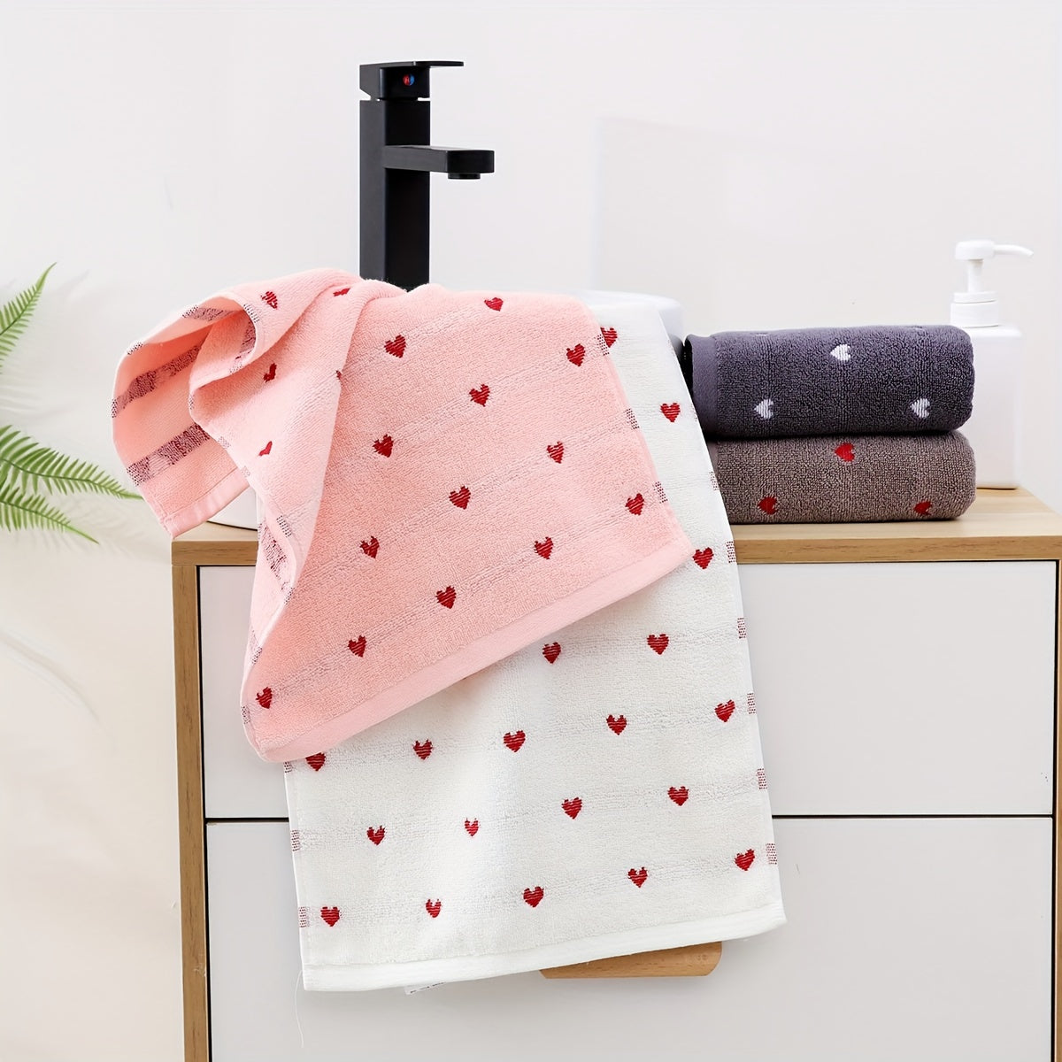 Set of 2 Cotton Face Towels Soft Absorbent Space-Themed 33.78x72.9 cm