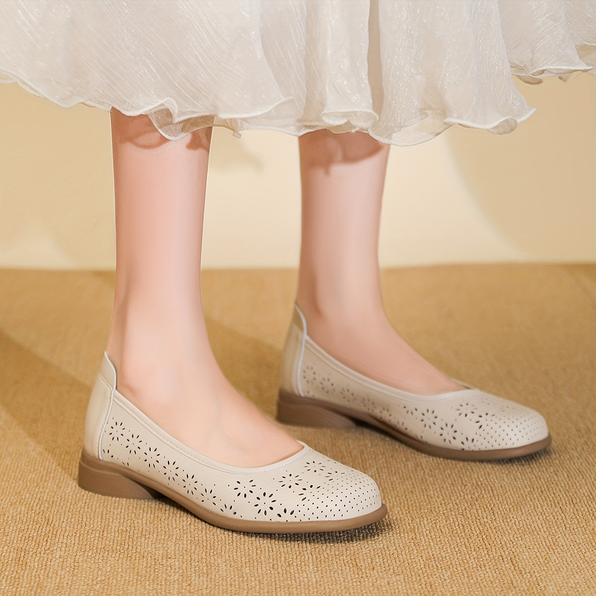 Women's Breathable Slip-On Flats with Soft Sole Non-Slip All Seasons