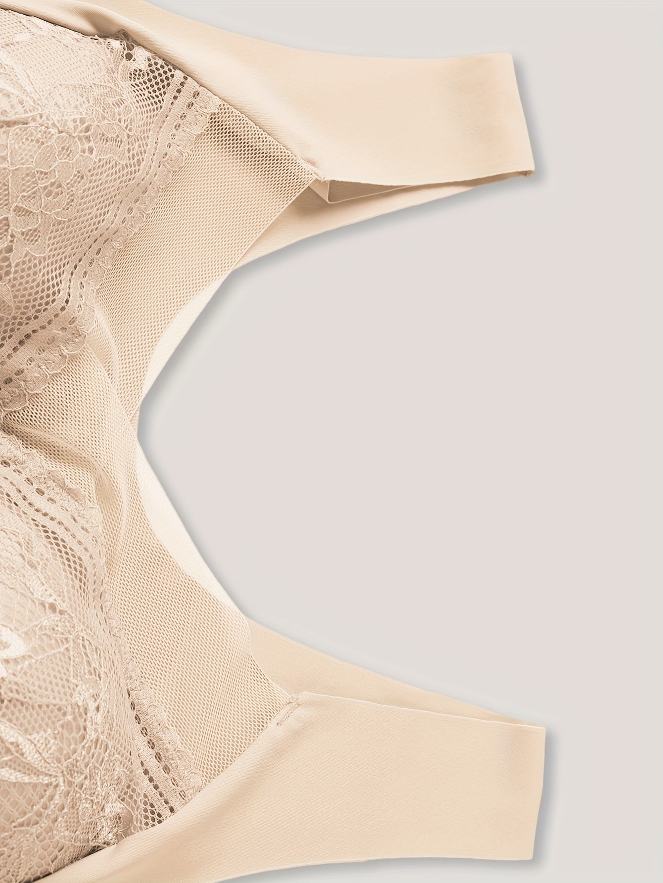 Удобный и дышащий кружевной беспроводной бюстгальтер для женского нижнего белья.