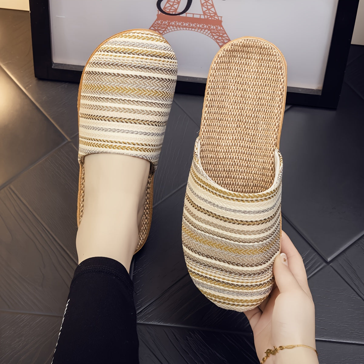 Zapatillas de estilo japonés para mujer con tela transpirable, suela de EVA antideslizante, calzado para todas las estaciones para uso en interiores