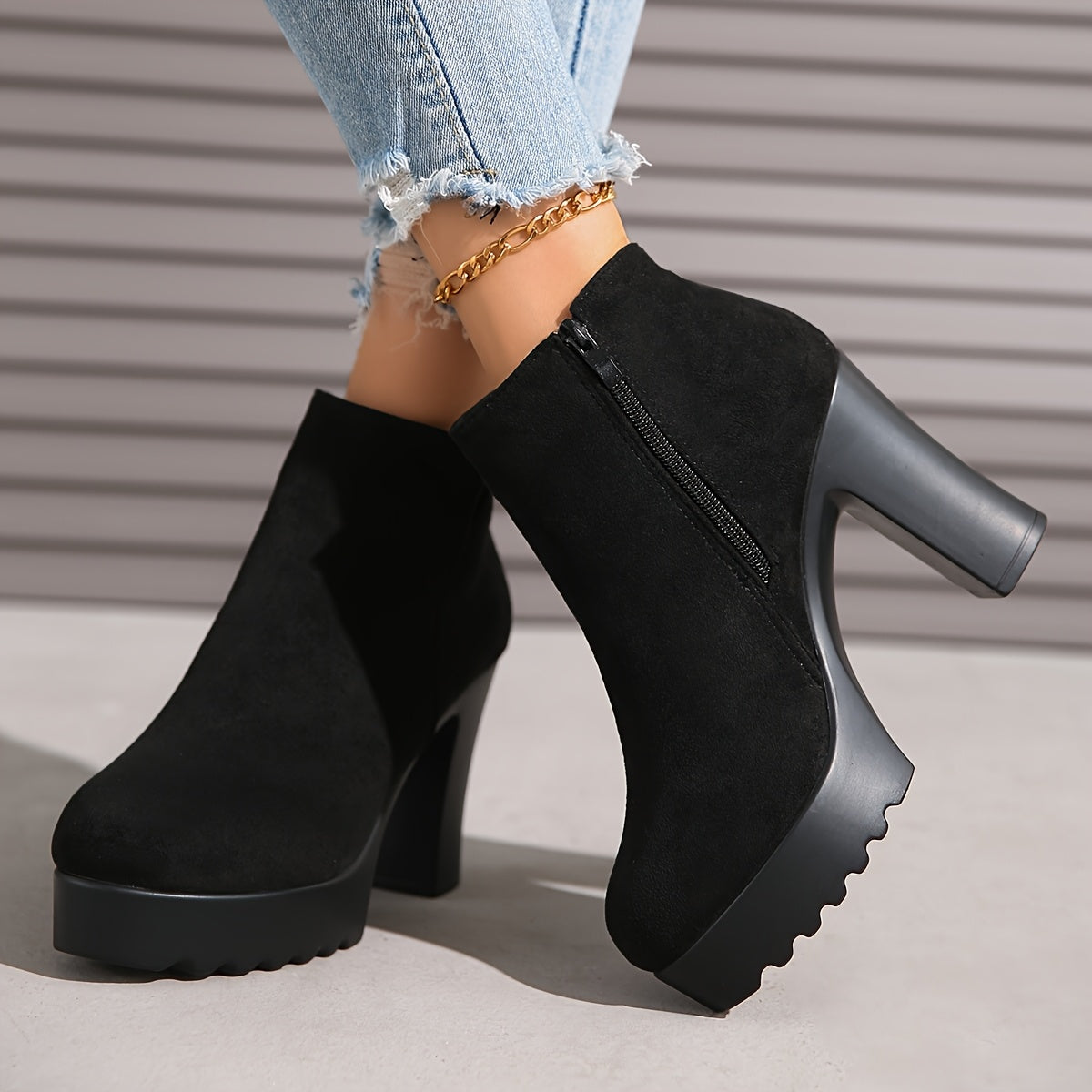 Women's Faux Leather Ankle Boots with Chunky Heel and Side Zipper