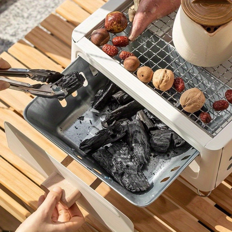 Portativ kvadrat ko'mir grill va choy qovurish uchun ventilyatsiya teshiklari va ergonomik tutqichlar bilan sayohat, hovli va pikniklar uchun. Qattiq dizayni bilan grill qilish va choy damlash uchun mo'ljallangan, qulay