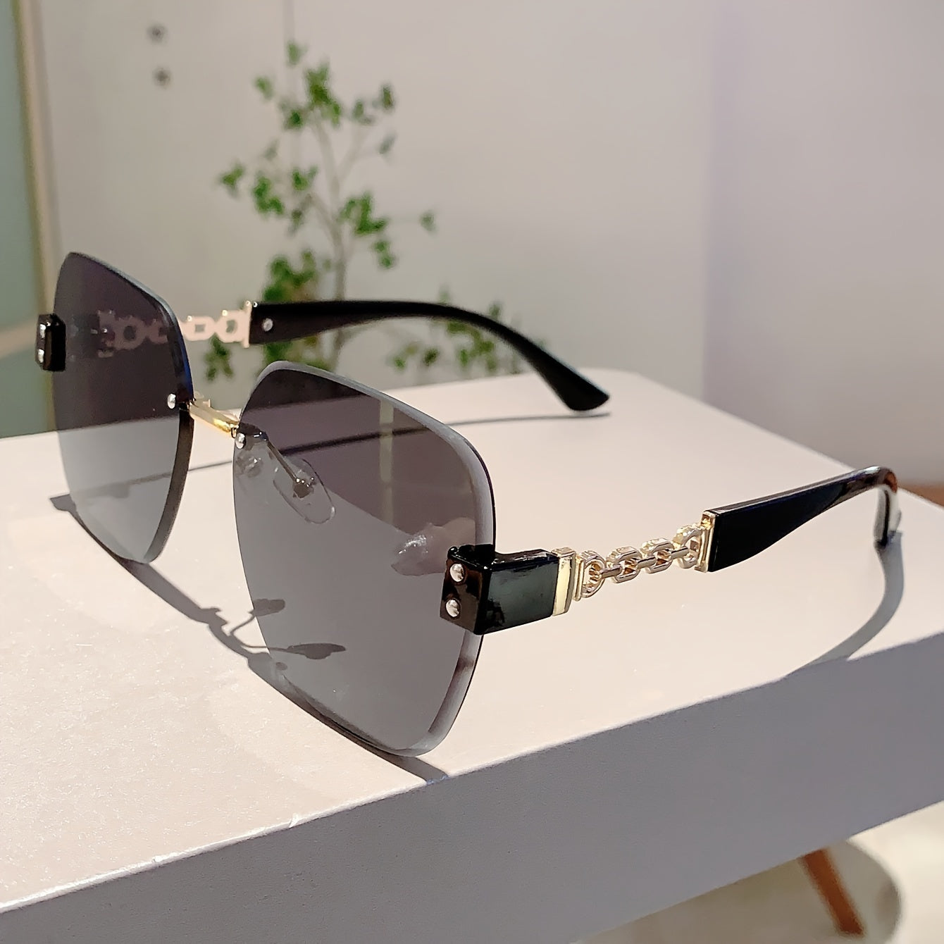 Gafas de moda sin montura con degradado ombré para mujer, ideales para vacaciones en la playa o fiestas