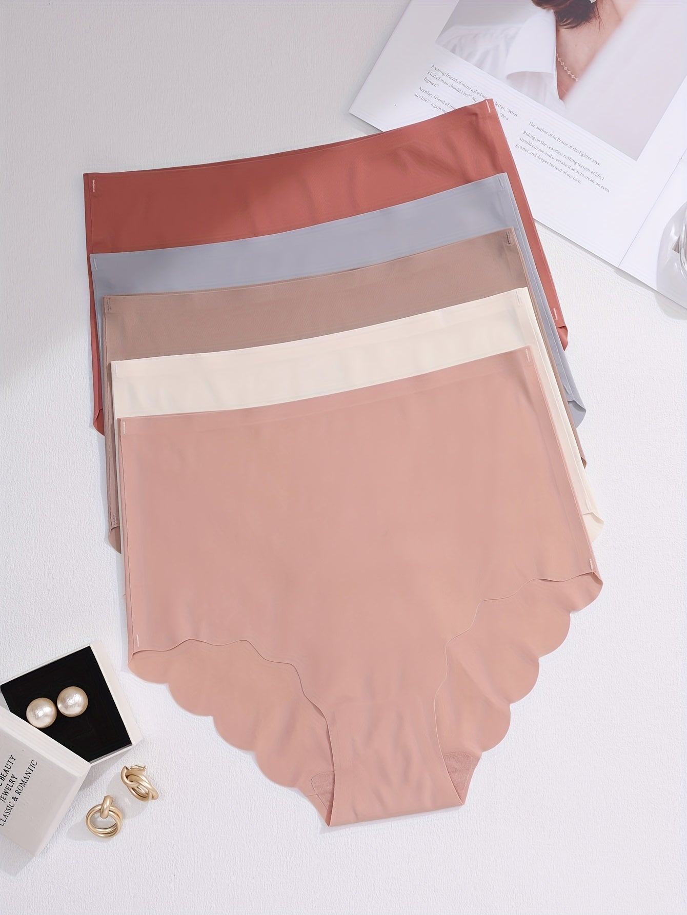 Women's Seamless High Waist Panties Set with Scalloped Trim and Stretch Material