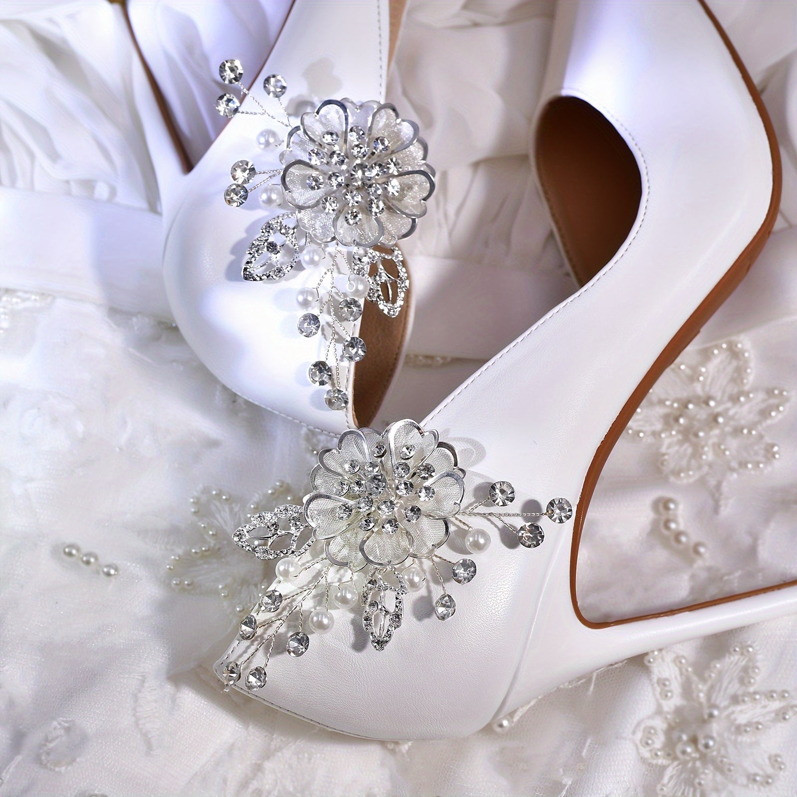Women’s Forest-Style Handmade Woven Diamond Flower Mesh Bridal High Heels with Golden Leaf Buckle and Imitation Pearl Design