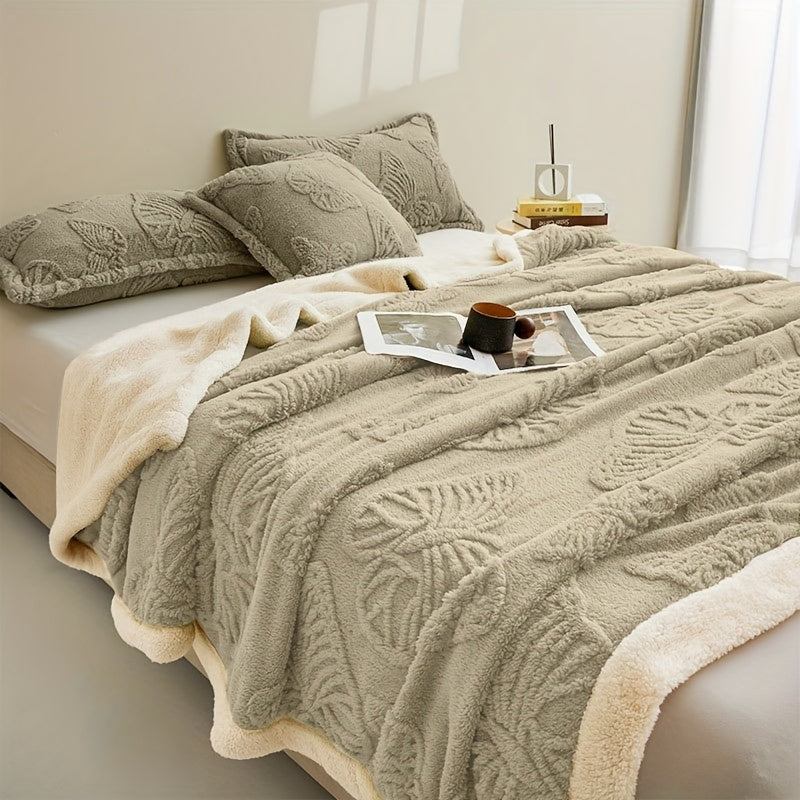 Gray Polyester Throw Blanket Double-Layered Warm Cozy for Year-Round Use
