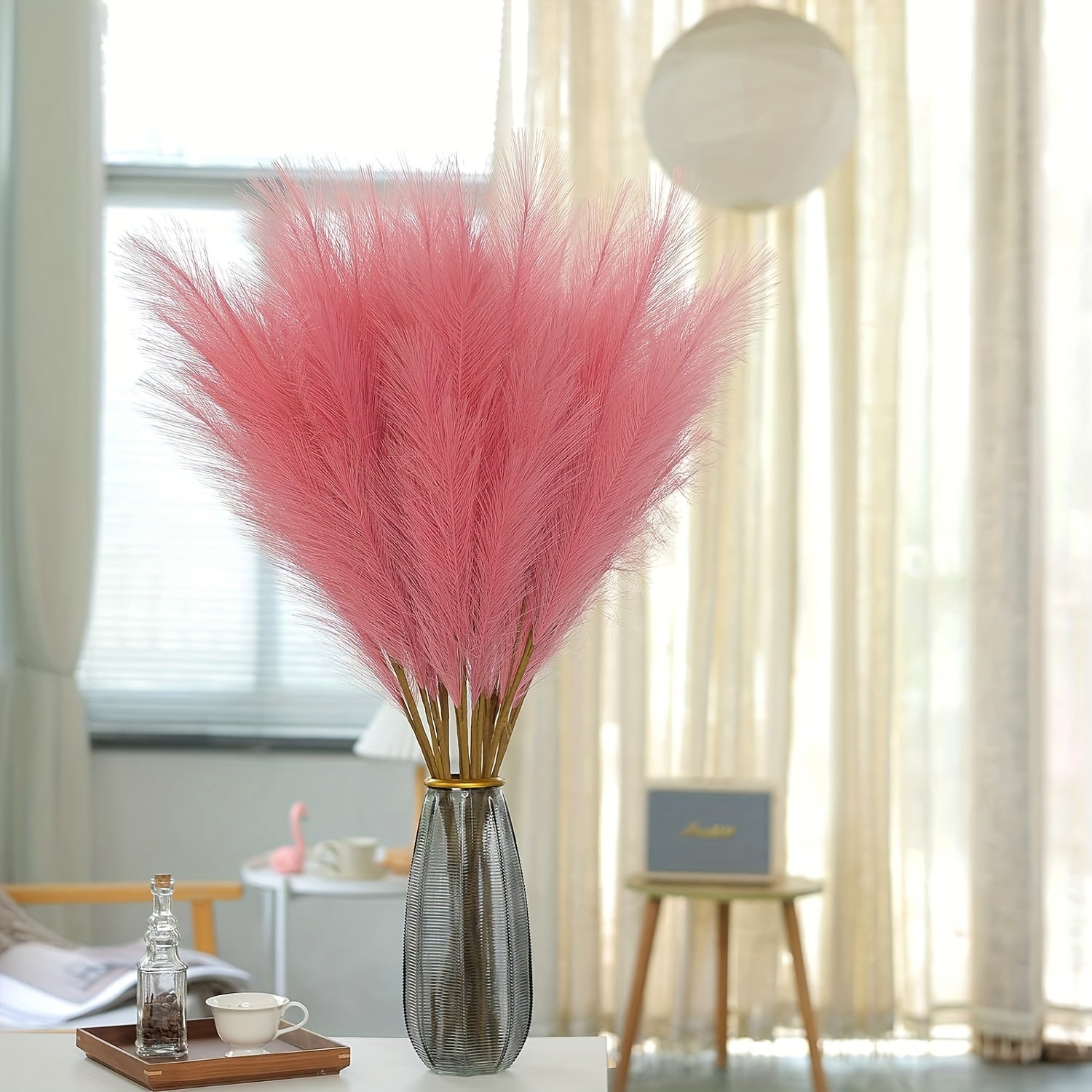 16 штук искусственного пампасного травы длиной 70,1 см для заполнения ваз в богемном стиле и цветочных украшений на свадьбах, фестивалях, вечеринках и для домашнего декора. Идеально подходит для центральных композиций на столах и букетов.