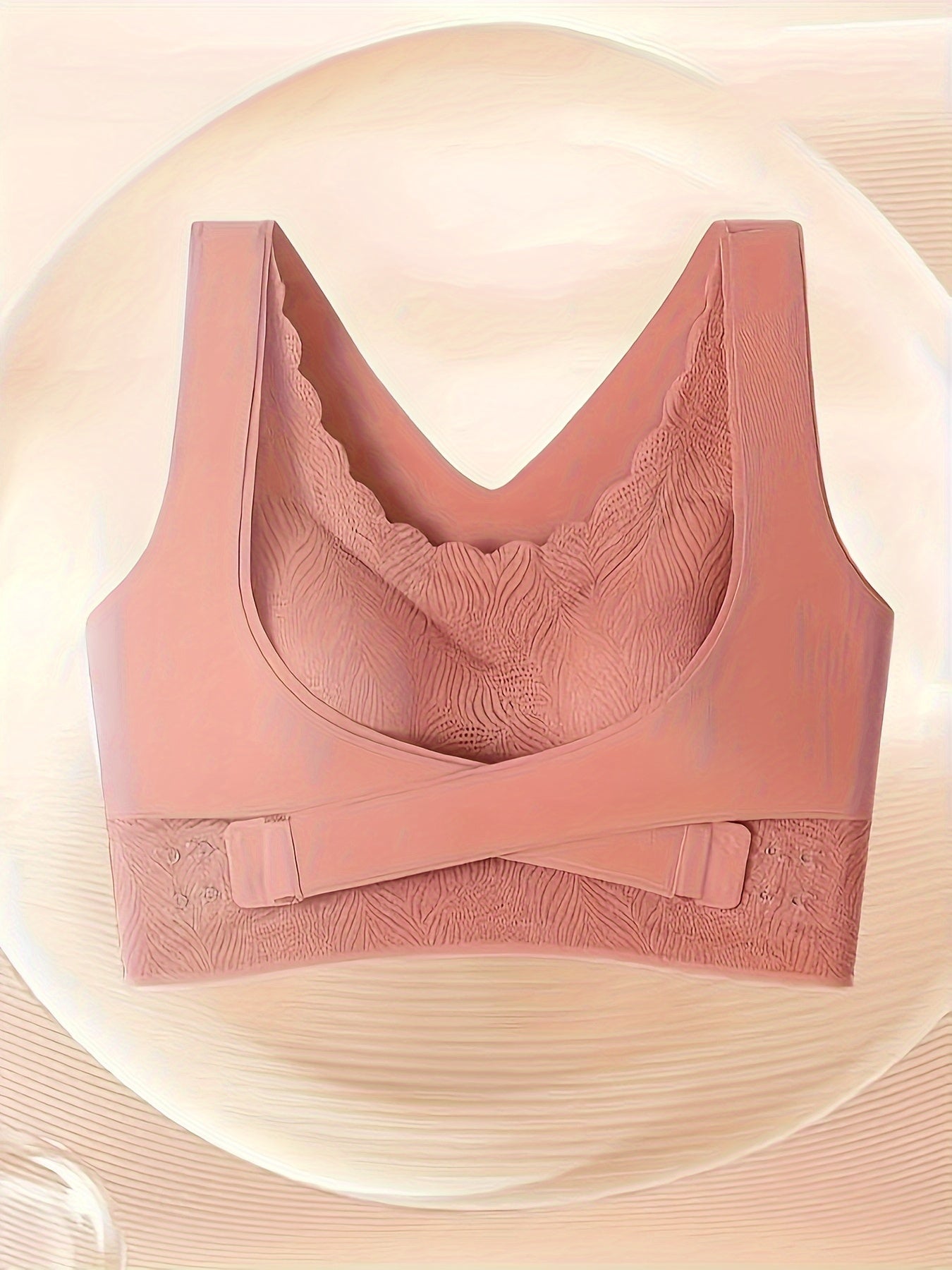 Lace tugma oldi kesilgan brassaj, mustahkam qarama-qarshi rangda, ayollar uchun ichki kiyim va ichki kiyimlar uchun qulay va nafas oladigan ko'taruvchi uslub