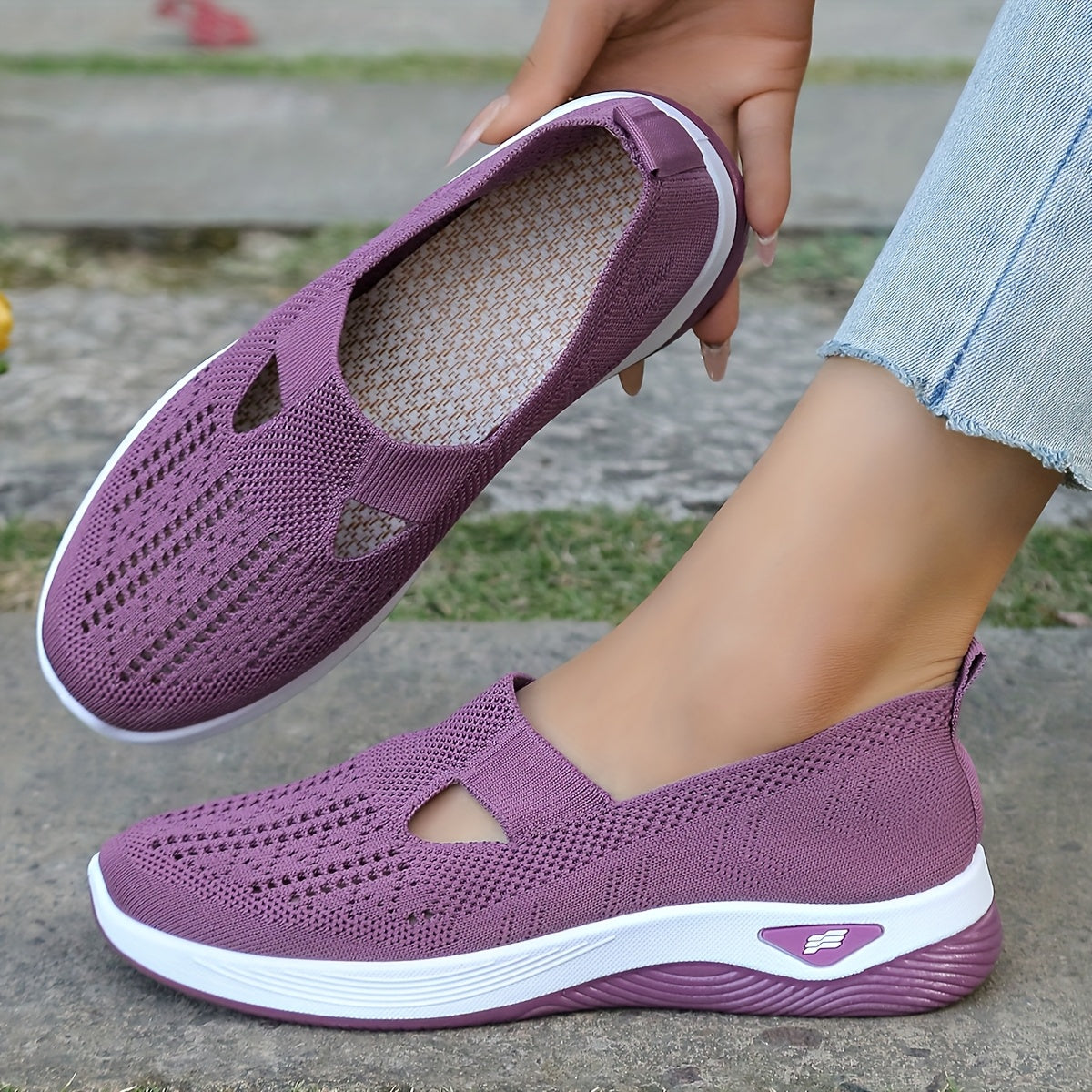 Women's Mesh Slip-On Sneakers Lightweight Cushioned Casual Walking Shoes