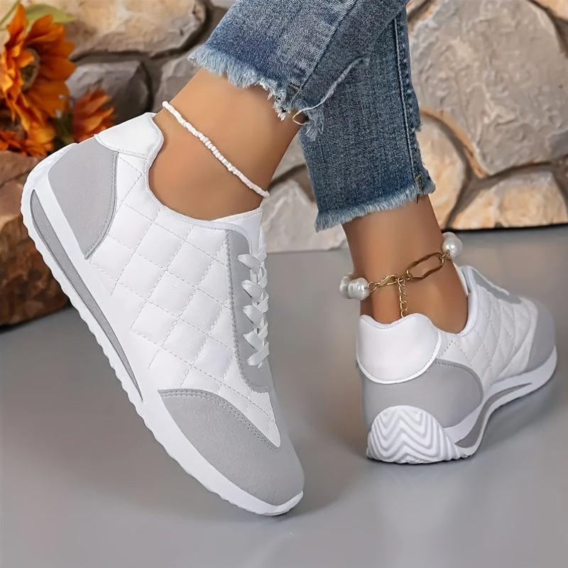 Women's Casual Sneakers Lightweight Breathable Fabric All-Season Lace-Up Low Top