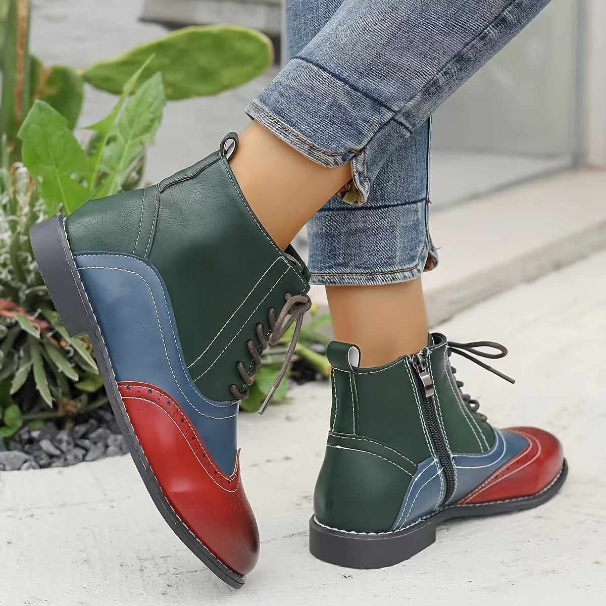 Women's Patchwork Leather Boots Side Zipper Platform Walking Comfortable Shoes