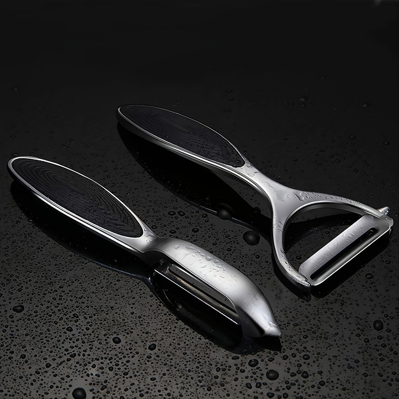 Set of 2 Stainless Steel Vegetable and Fruit Peelers with Non-Slip Handles