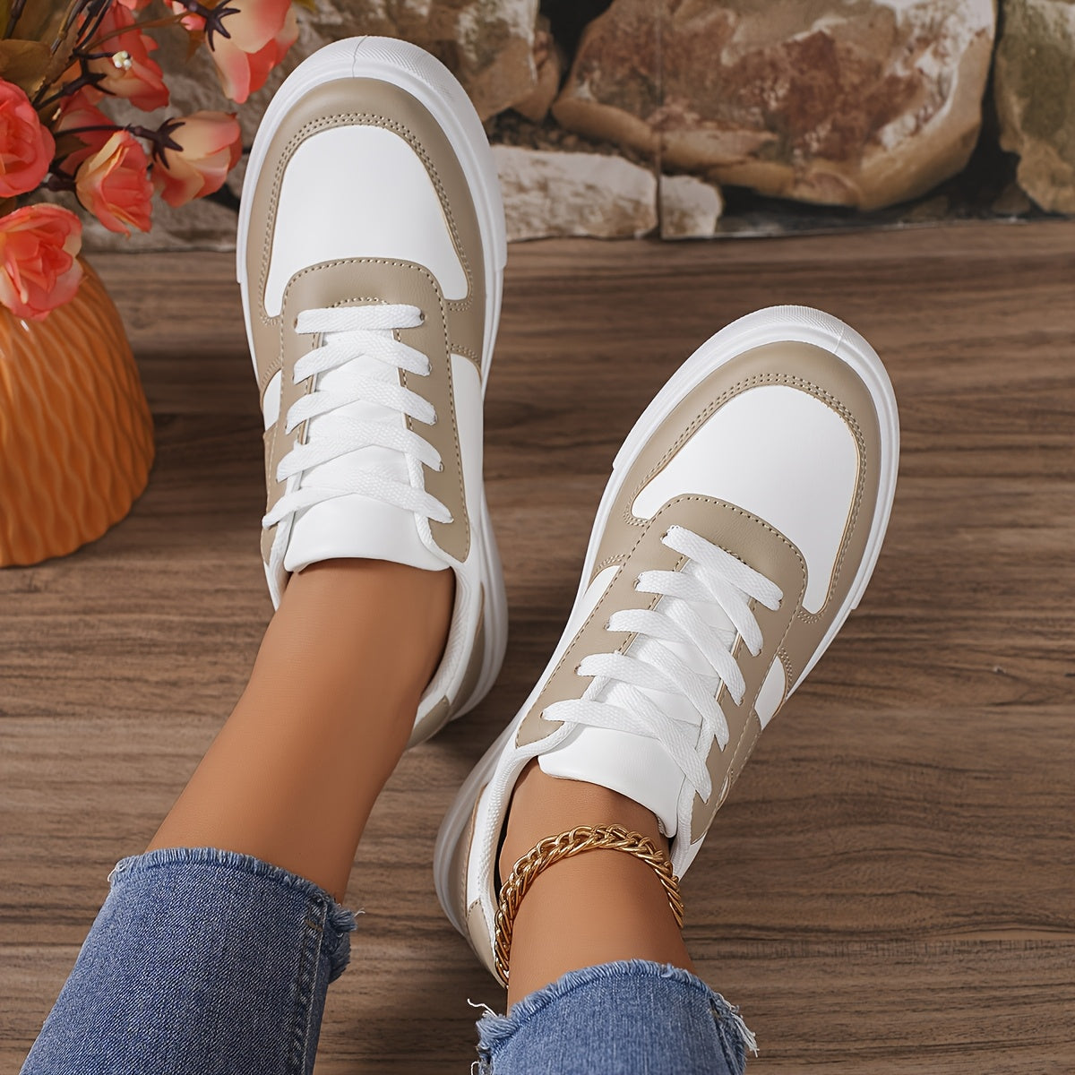 Women's Retro Sneakers Lightweight Synthetic and PVC Casual Shoes Beige White