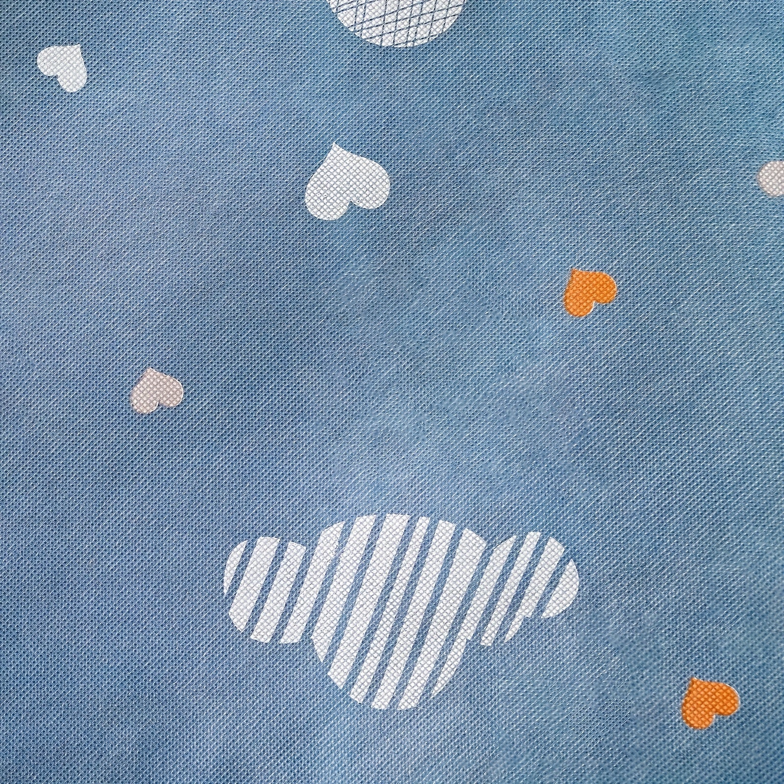 Kiyimlar uchun keng joy egallovchi to'plamimiz bilan shkafingizdan maksimal darajada foydalaning! Rojdestvo, Halloween yoki Thanksgiving kuni uchun mukammal sovg'a.