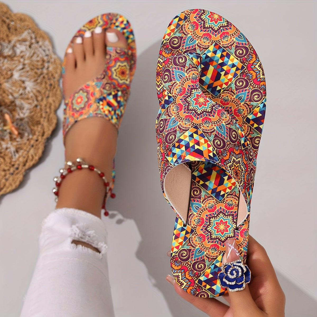 Women's Bohemian Geometric Print Slip-On Flat Summer Sandals with Breathable Fabric