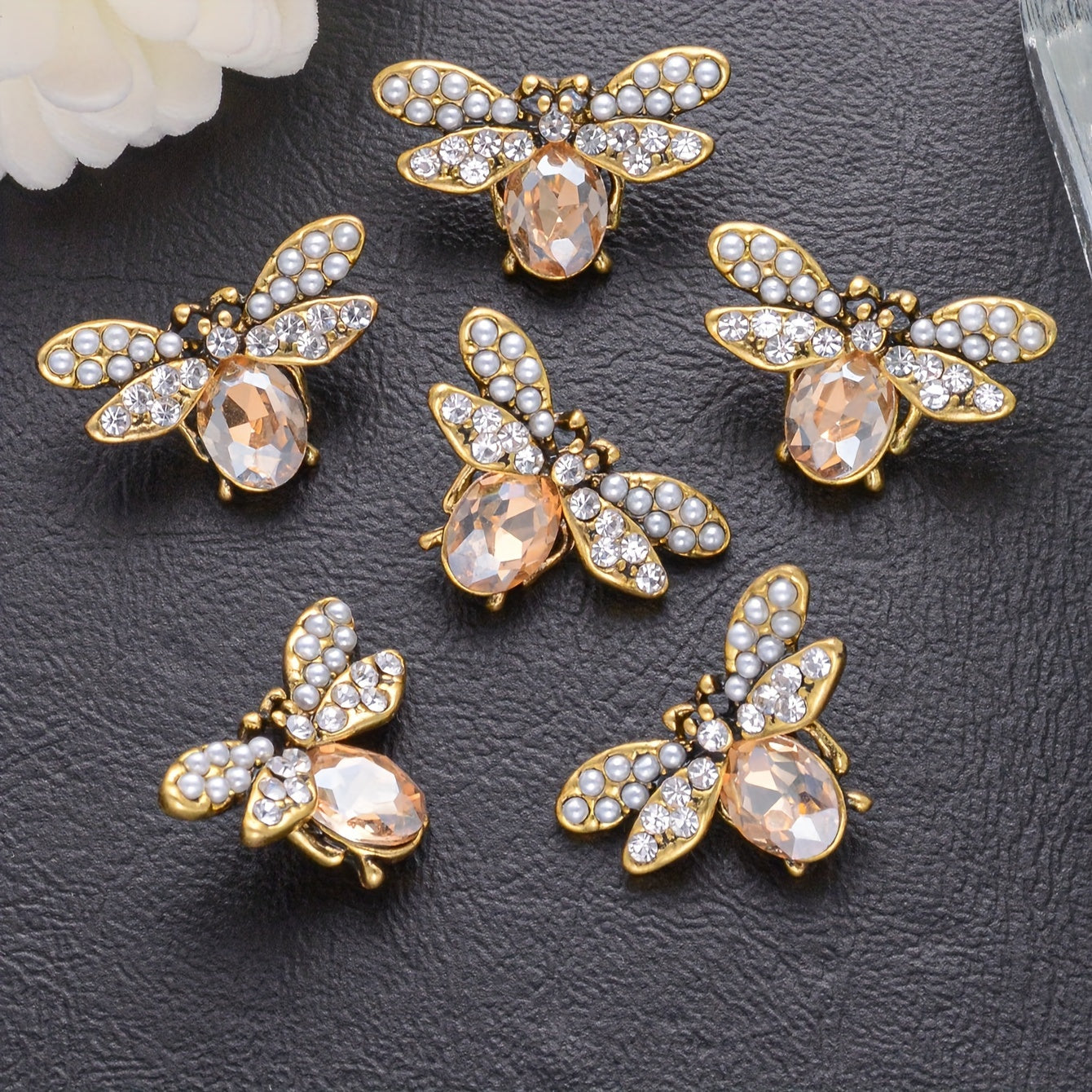 Set of 4 DIY Jewelry Bee Buttons for Clothing Accessories Small Fragrance Wind Coat Buttons