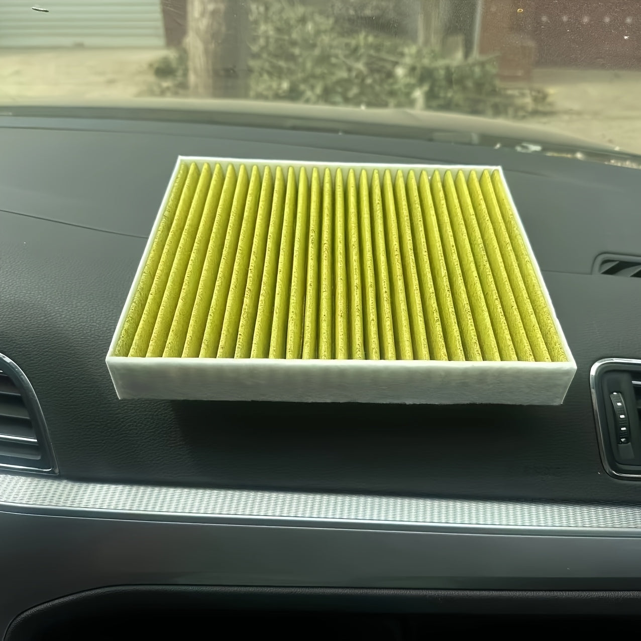 Avtomobil salon havosini filtri faol uglerod bilan almashtirish uchun avtomobil uchun