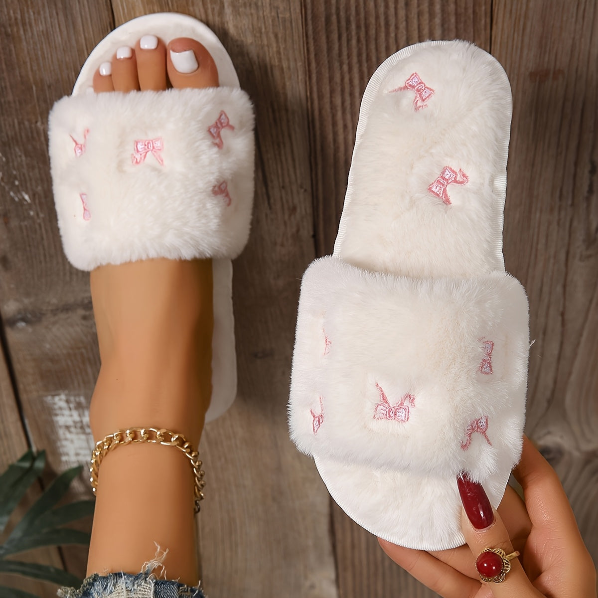 Ayollar uchun sun'iy mo'ynali yopiladigan shippaklar, pushti lenta, kundalik ichki poyabzal