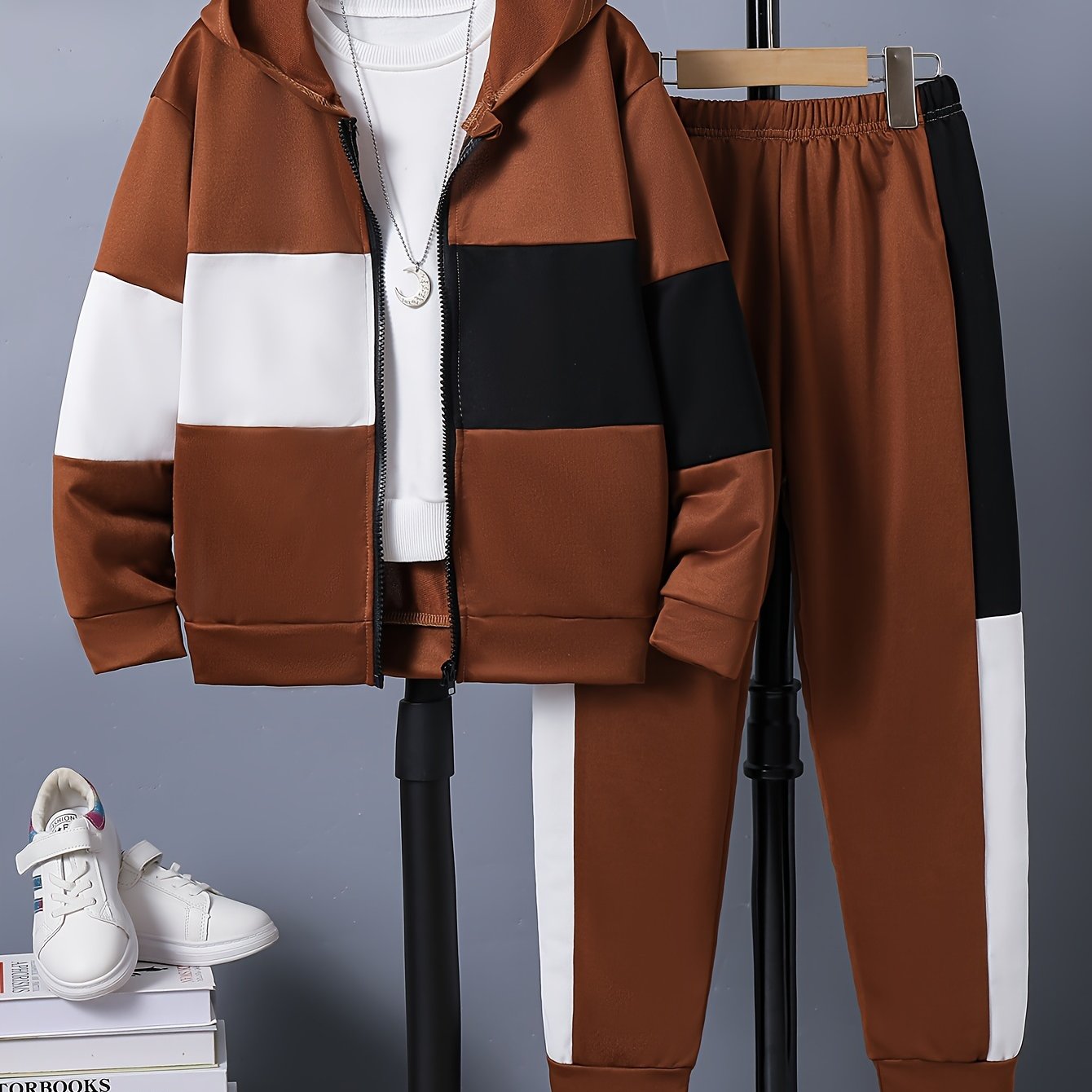 O'g'il bolalar uchun 2-qismli rangli blokli kapüşonli kiyim to'plami, fermuarlı kapüşon, uzun yengli pullover va shimlar to'plami, kundalik yoki ochiq havoda kiyish uchun mukammal.