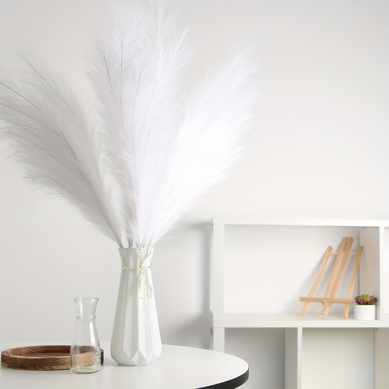 16 штук искусственного пампасного травы длиной 70,1 см для заполнения ваз в богемном стиле и цветочных украшений на свадьбах, фестивалях, вечеринках и для домашнего декора. Идеально подходит для центральных композиций на столах и букетов.