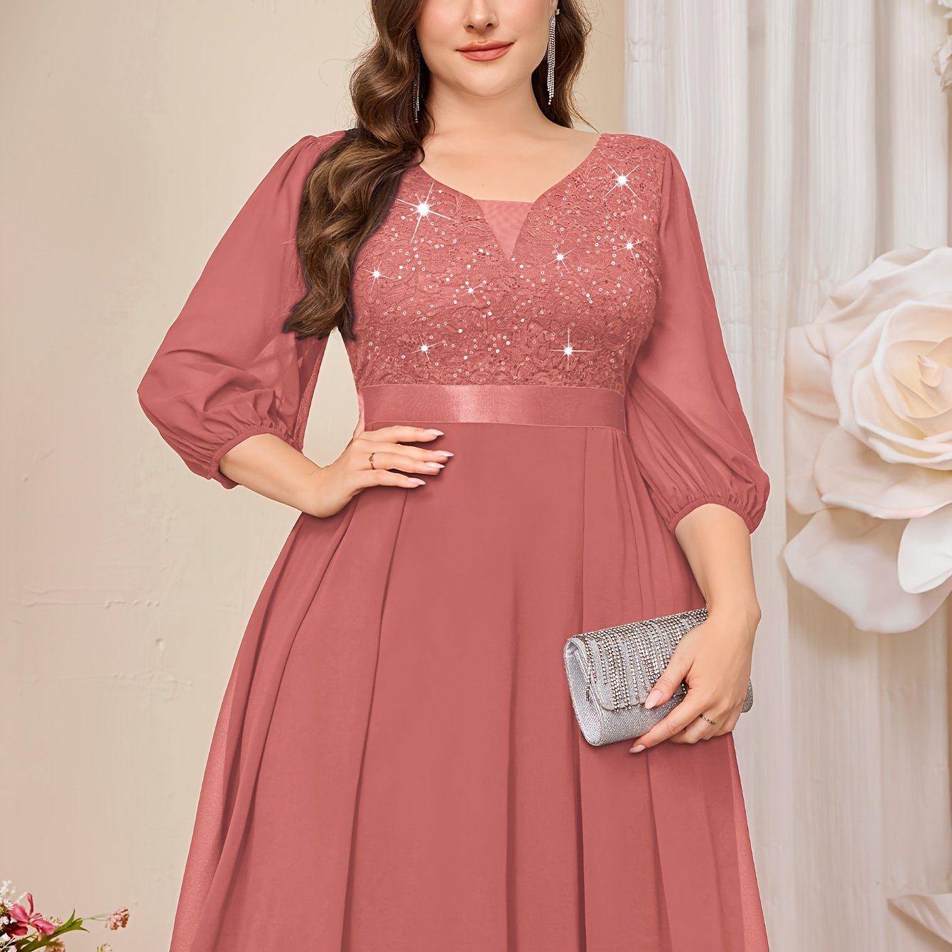 Vestido de mujer de talla grande con mangas farol y detalles de lentejuelas en escote en V