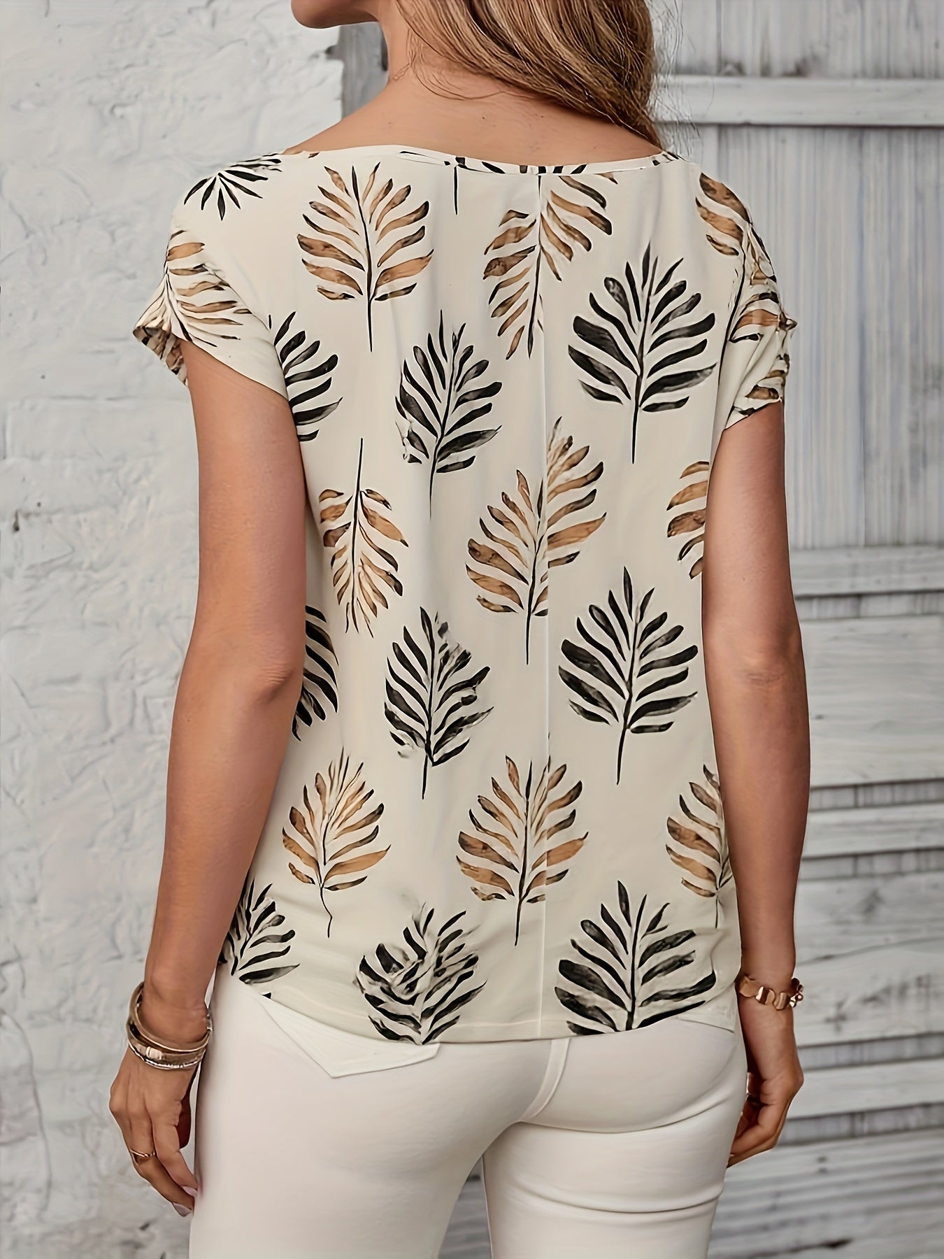 Women's Plus Size Summer Sleeveless Floral Print Top Light Beige Black