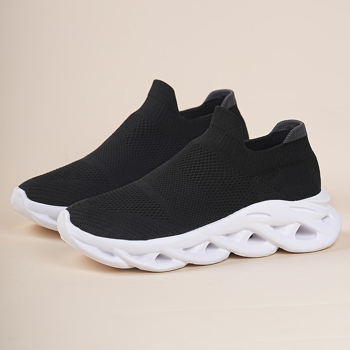 Women's Slip-On Walking Sneakers Breathable Knit Lightweight Casual Shoes