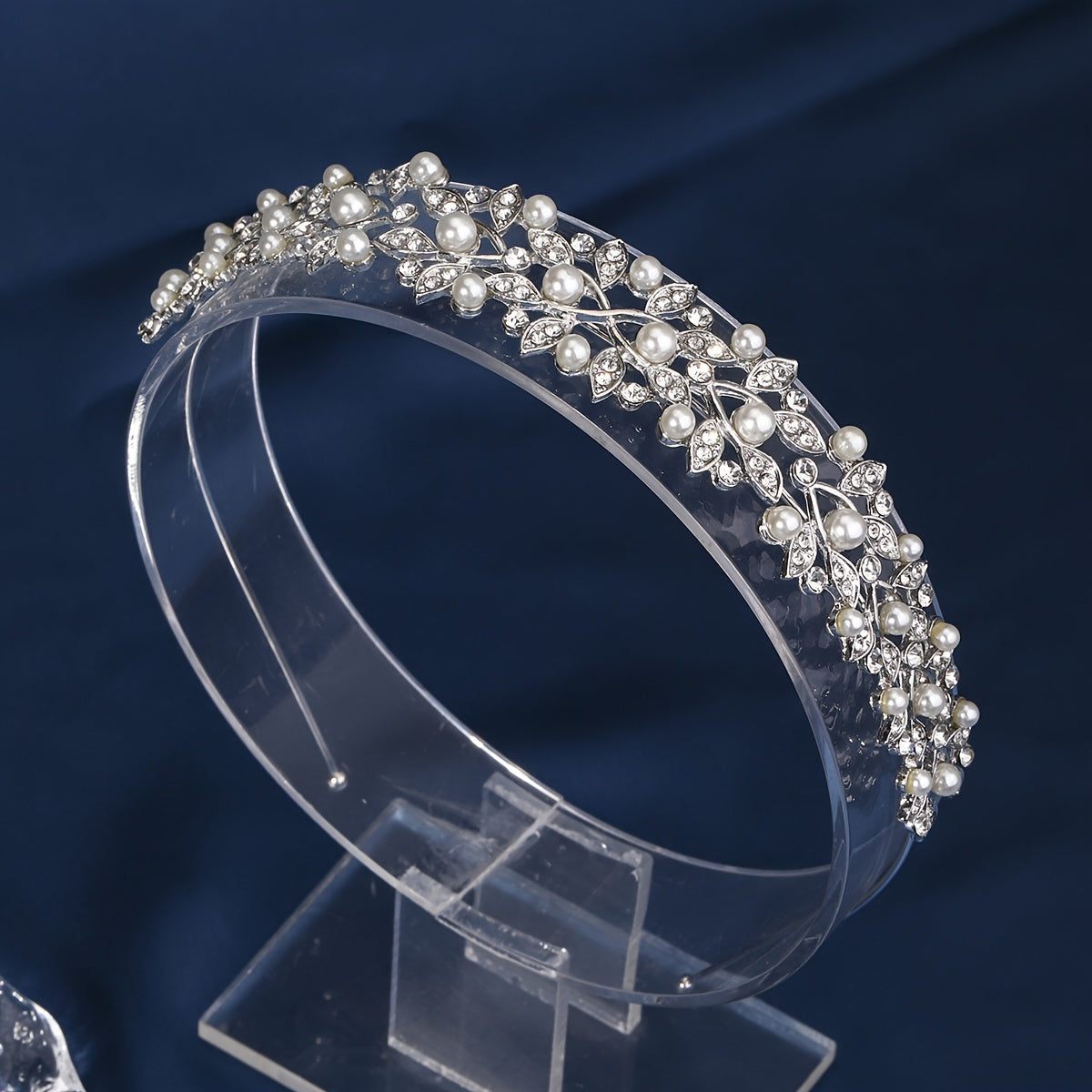 Elegant Pearl and Crystal Hairband for Weddings and Parties