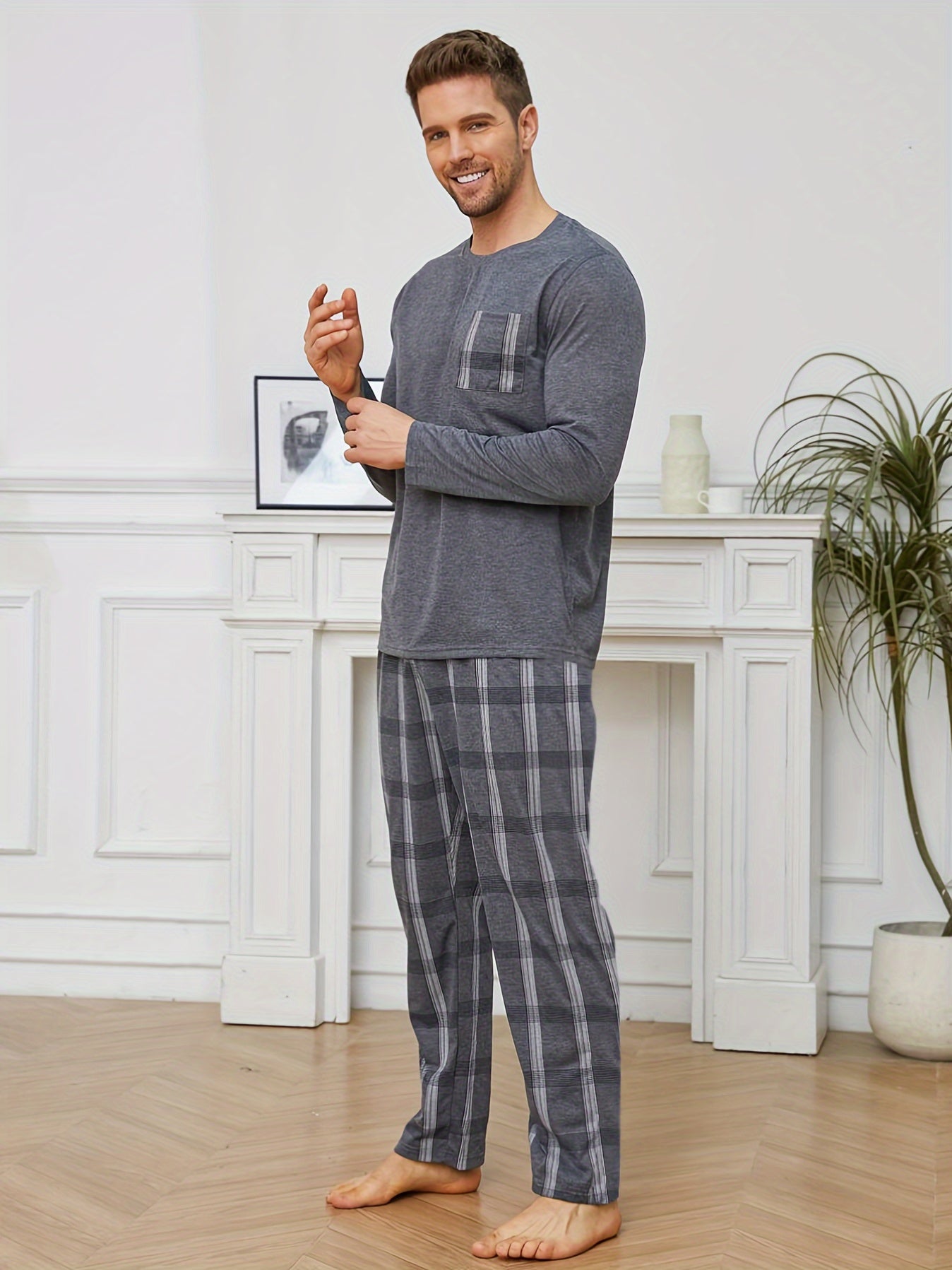 Conjunto de pijama de cuadros gris oscuro para hombre con bolsillos, manga larga, cuello redondo, poliéster