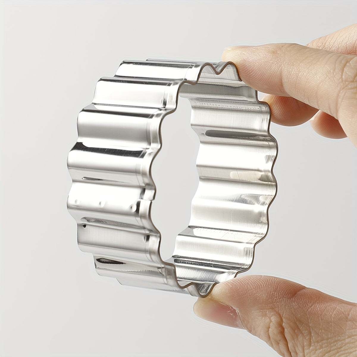 Set of 6 Stainless Steel Geometric Cookie Cutters for Baking Biscuits and Pastries