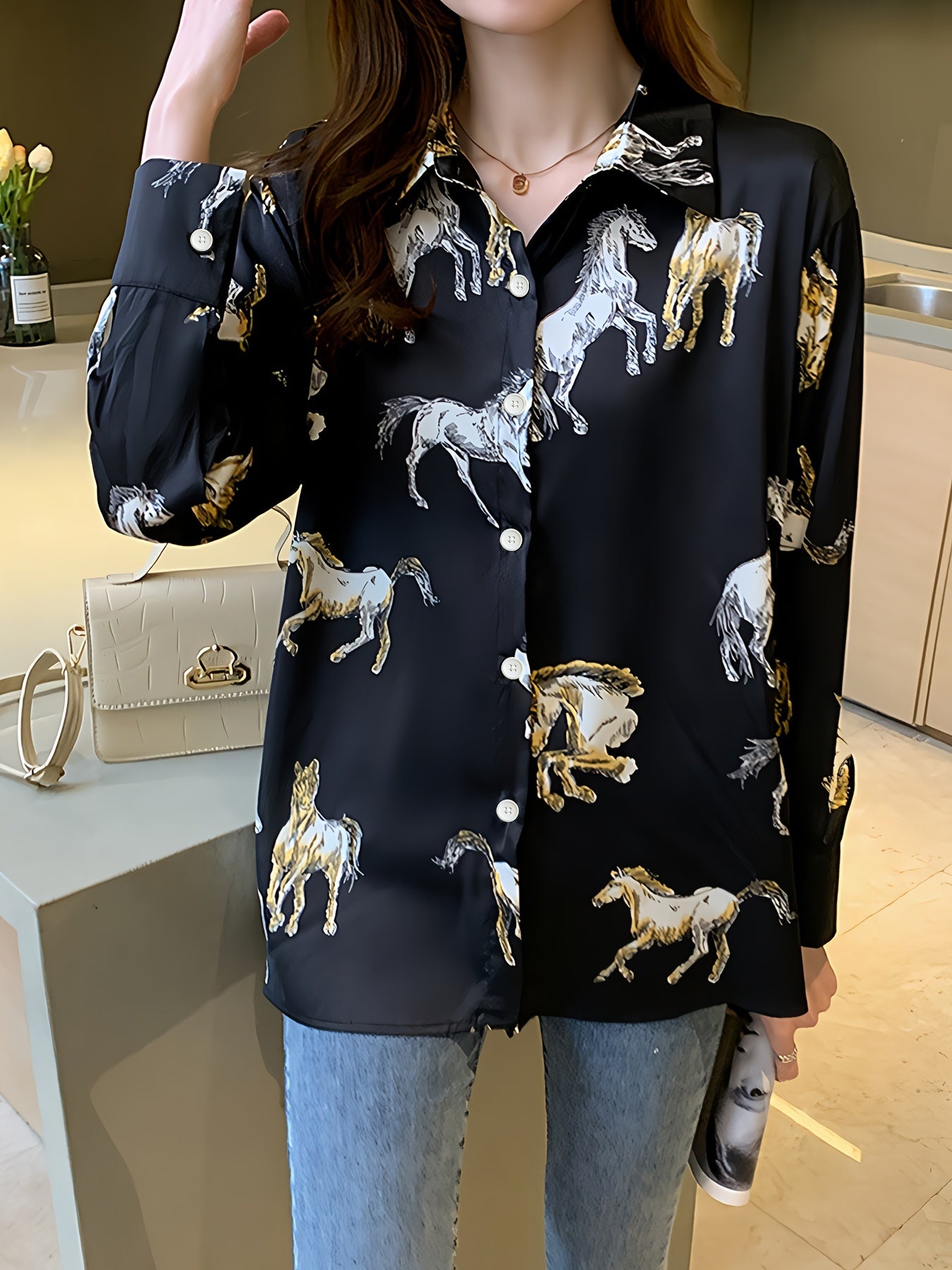 Plus o'lcham ayollar uchun ot bosma uzun ko'ylak, bahor va kuz uchun, tugma bilan old qismi kiyim