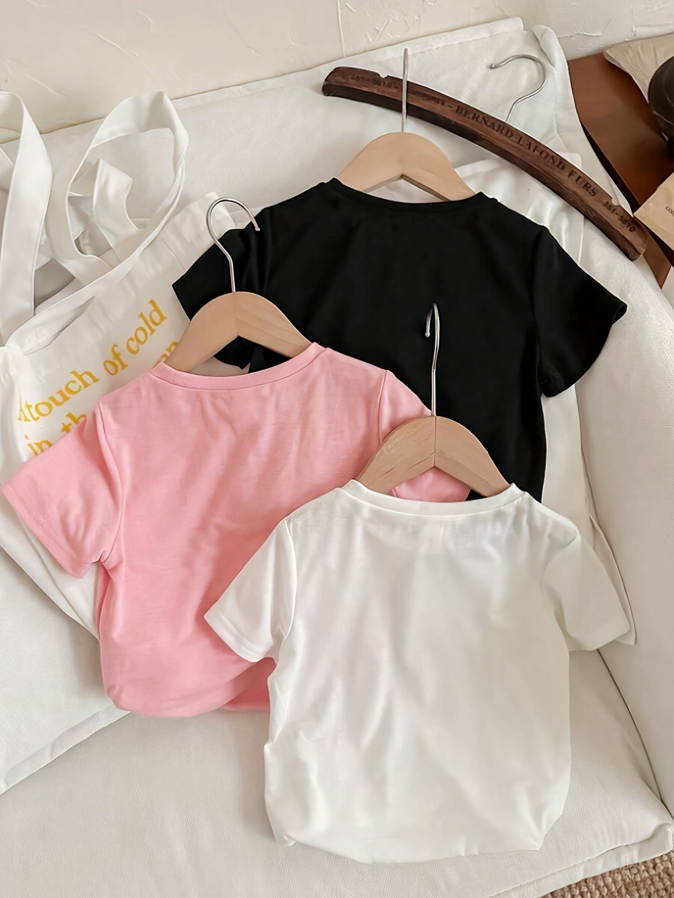 3 dona "Onalar kuni" qizlar uchun tasodifiy T-ko'ylak, leopard print, sevgi xati va kapalak printi bilan